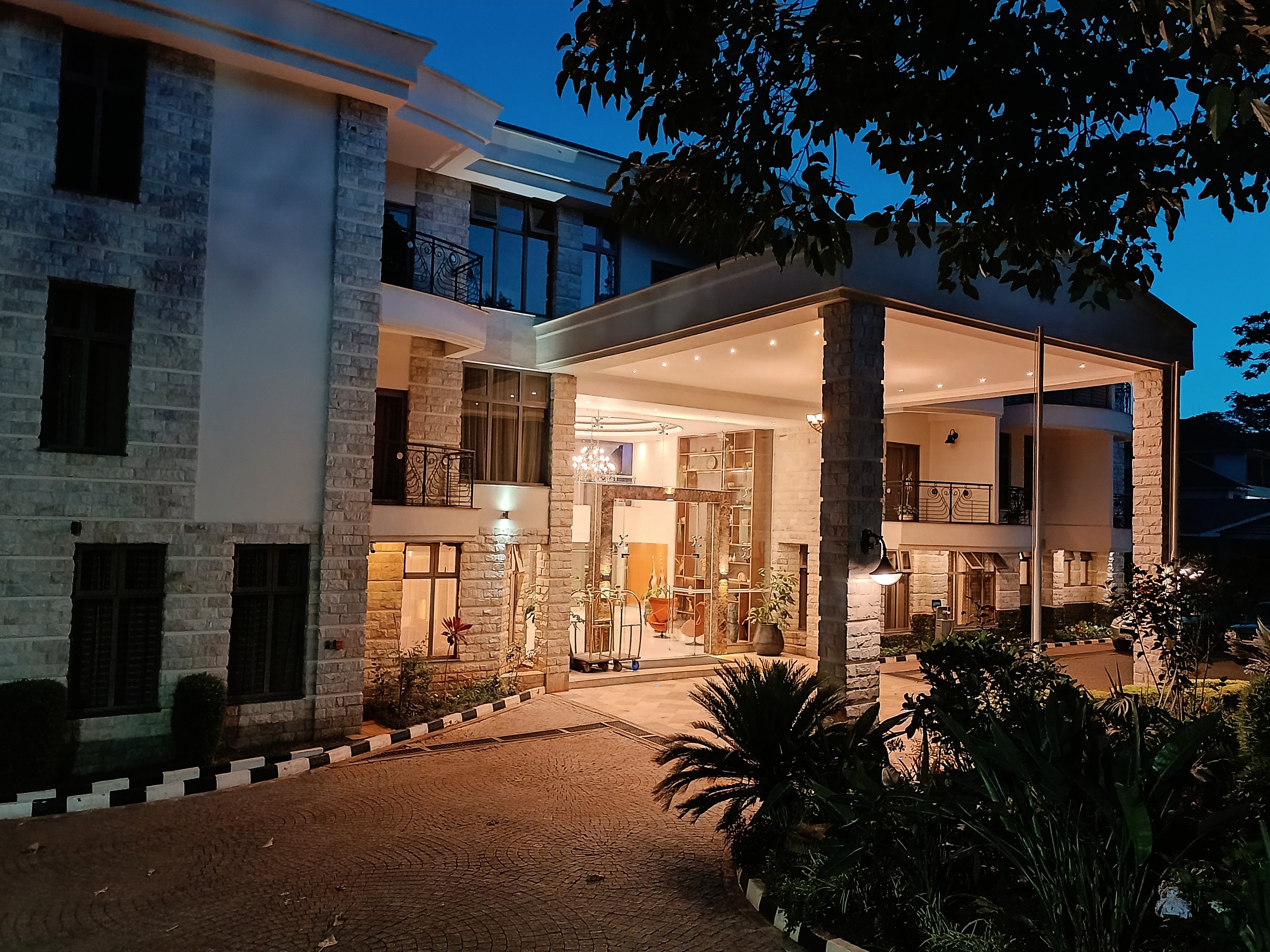 Alba Hotel Meru