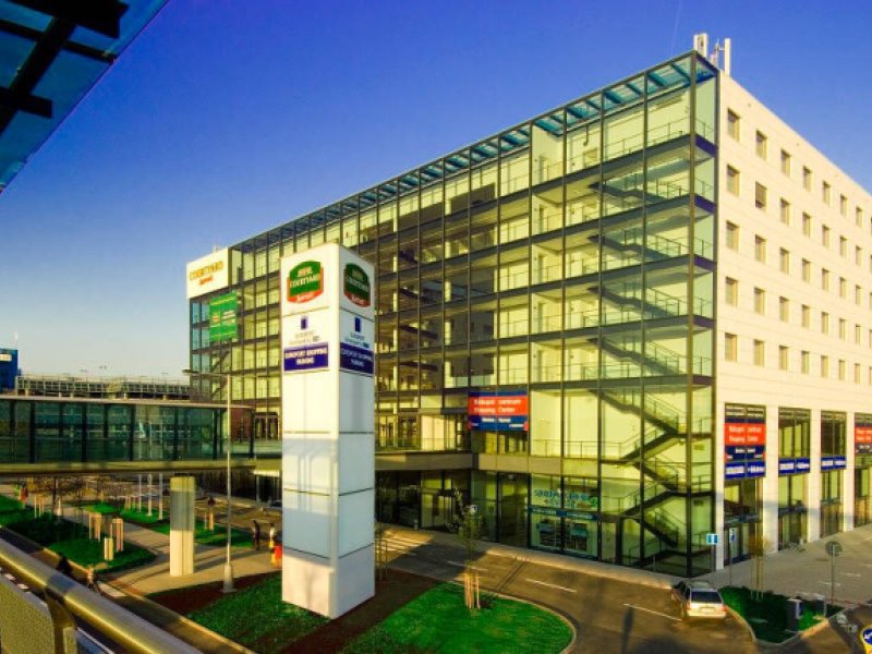 Courtyard Prague AirportPhoto 0