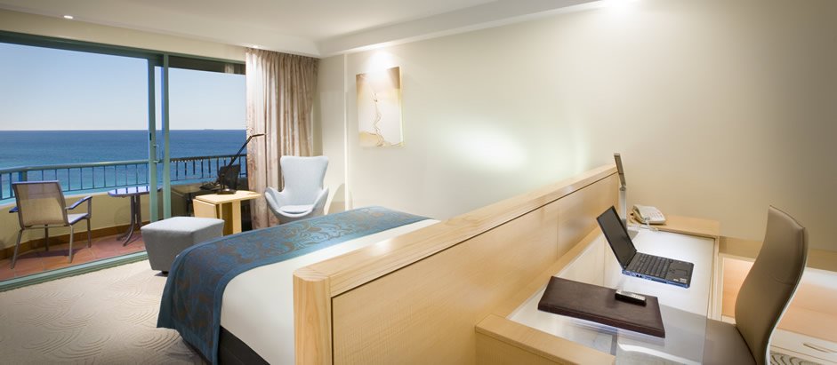 Crowne Plaza Coogee Beach