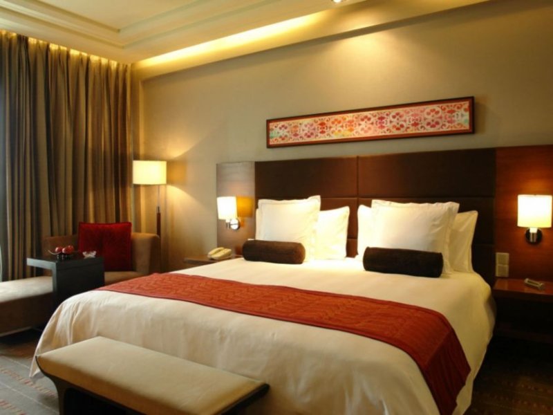Crowne Plaza GuragonPhoto 0