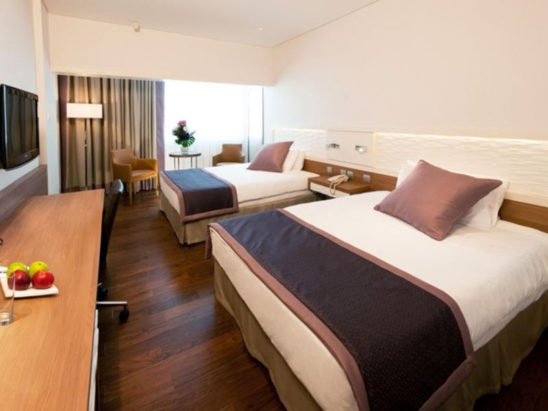 Crowne Plaza LimassolPhoto 1