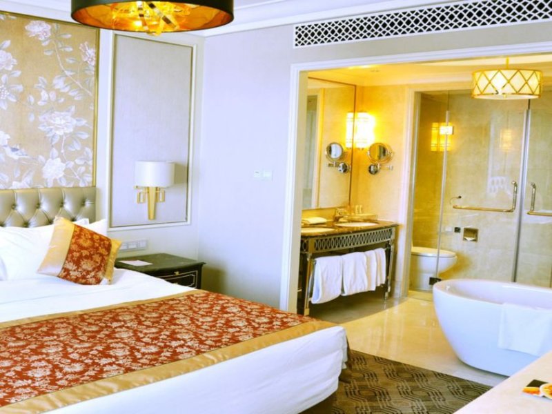 Crowne Plaza ZhengzhouPhoto 2