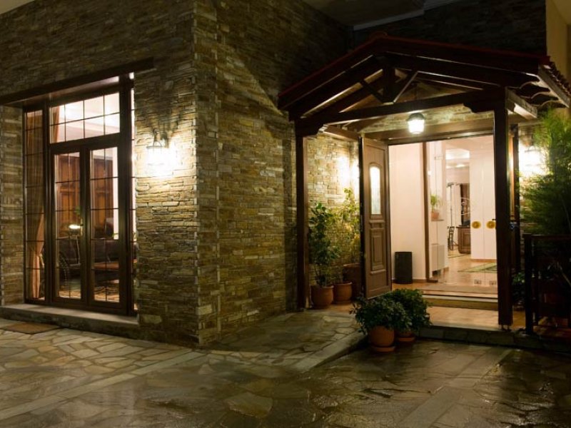 Dellas Boutique HotelPhoto 0