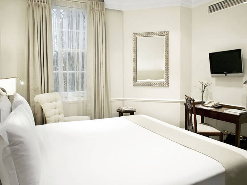 Dukes HotelPhoto 0