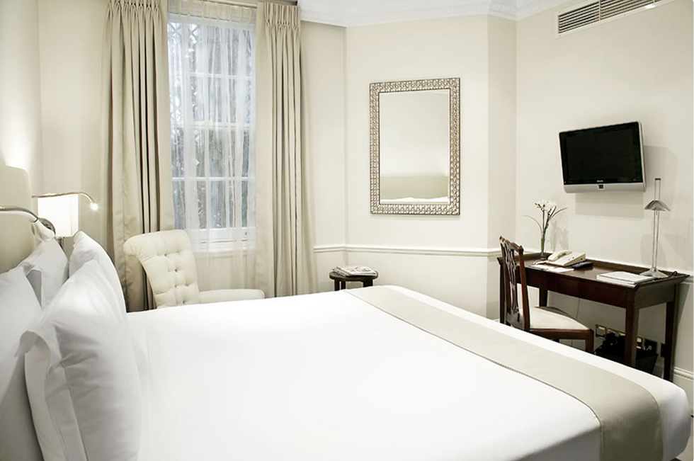 Dukes Hotel