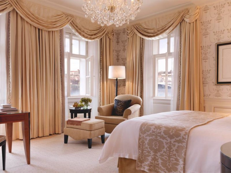 Four Seasons Hotel - PraguePhoto 2
