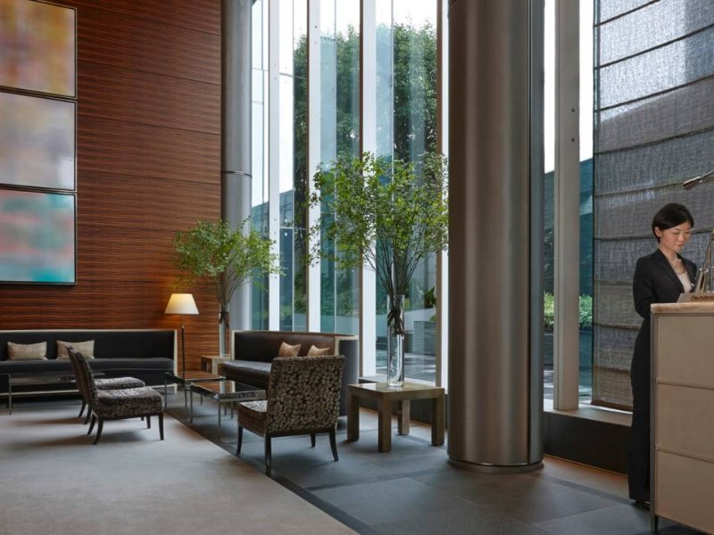 Four Seasons Hotel Tokyo at MarunouchiPhoto 1