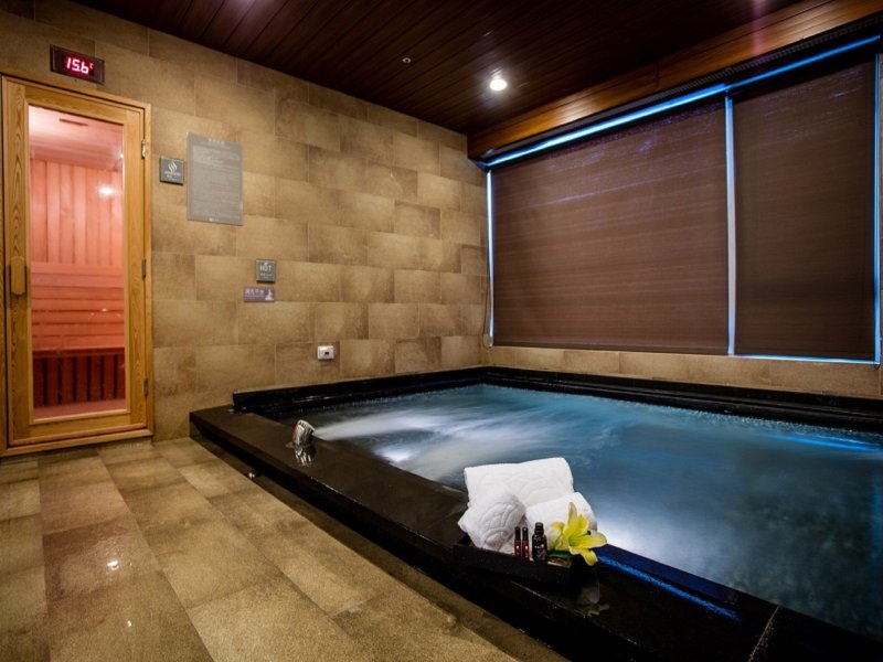 Fullon Hotel Taoyuan Airport Access MRT A8Photo 4