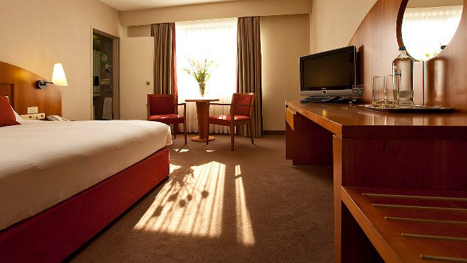 Golden Tulip Carlton Antwerpen Hotel