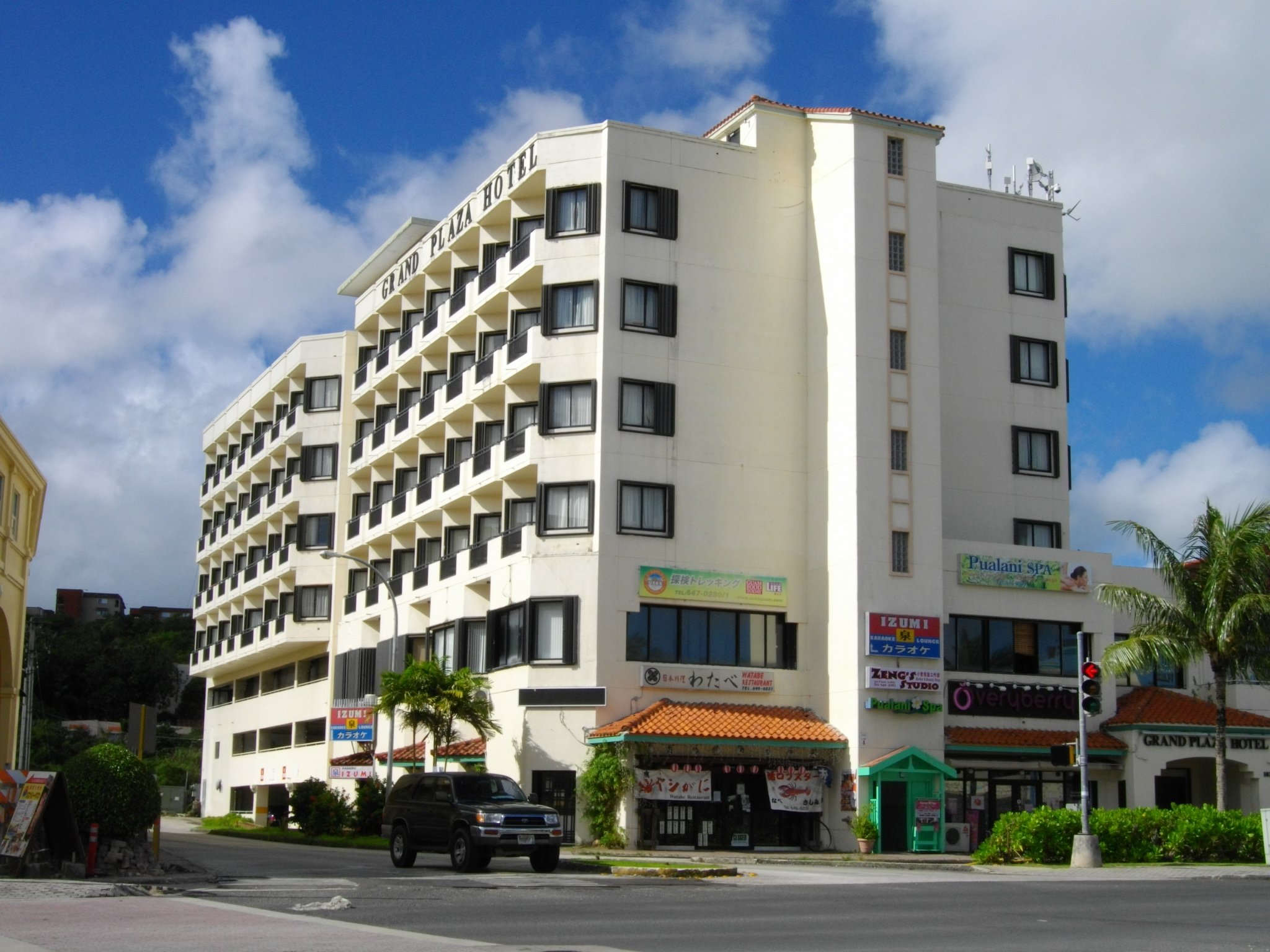 Grand Plaza Hotel