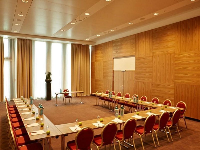 H4 Hotel Muenchen MessePhoto 4