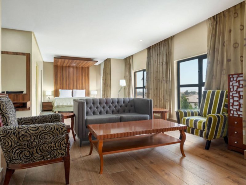 Hawthorn Suites By Wyndham AbujaPhoto 3