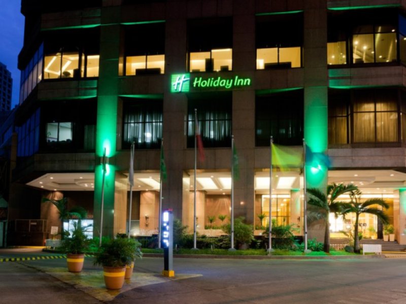 Holiday Inn GalleriaPhoto 0