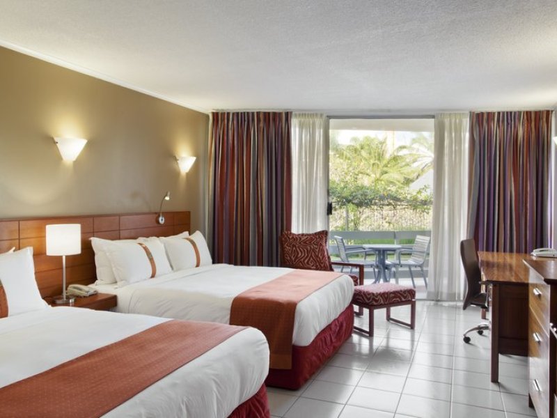 Holiday Inn Port MoresbyPhoto 1