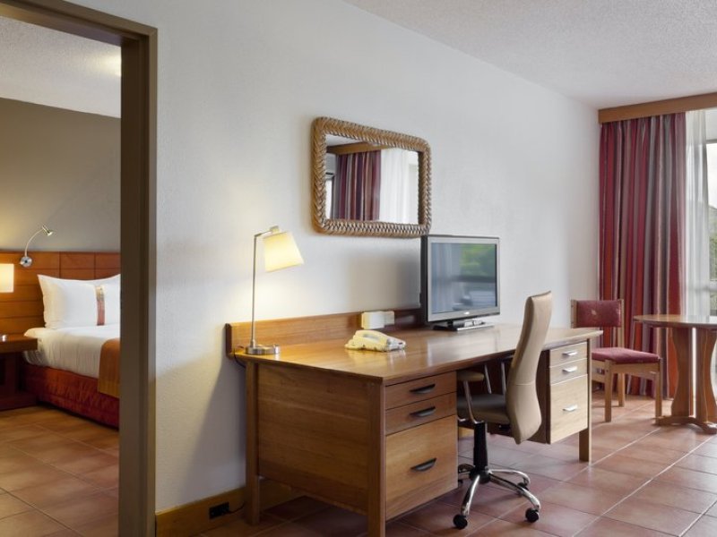 Holiday Inn Port MoresbyPhoto 3