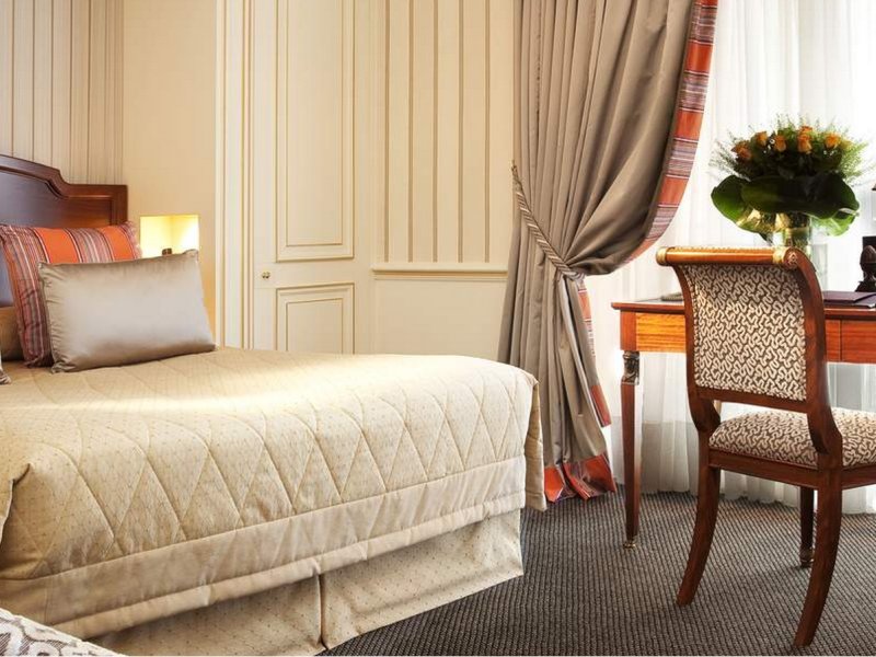 Hotel NapoleonPhoto 2