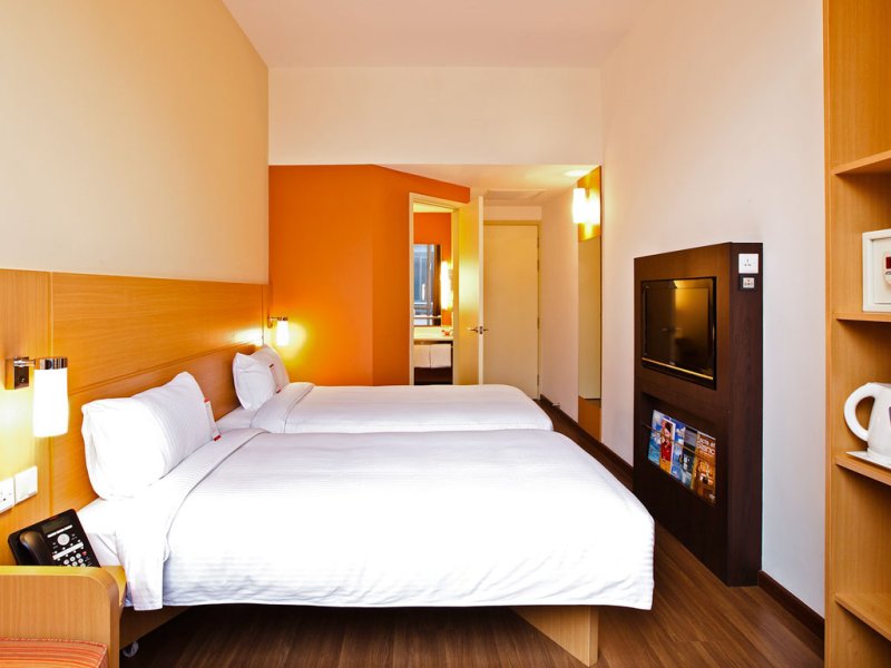 Ibis Singapore NovenaPhoto 4