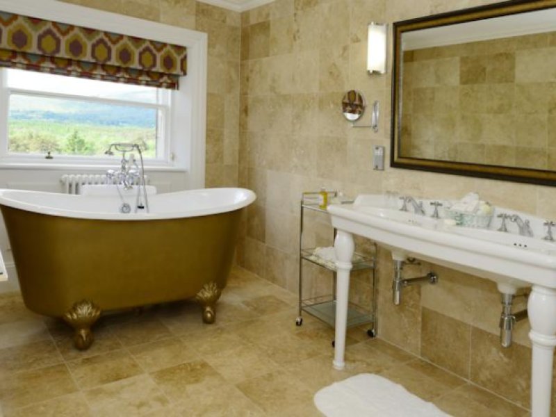 Inverlochy CastlePhoto 5