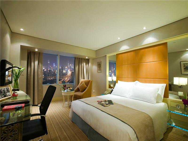 Jin Jiang TowerPhoto 2