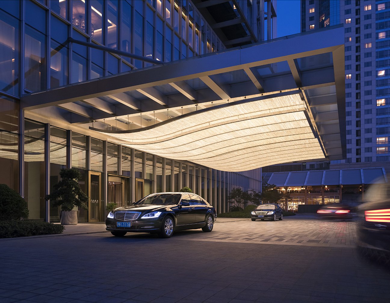 Jing An Shangri-la, West Shanghai