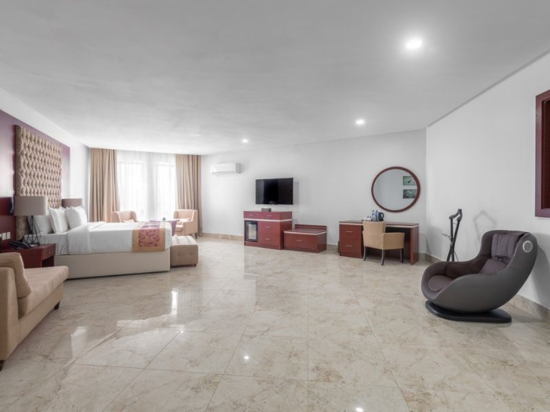 Johnwood Hotel by BoltonPhoto 3