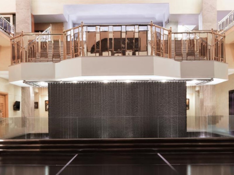 Le Meridien BangalorePhoto 2