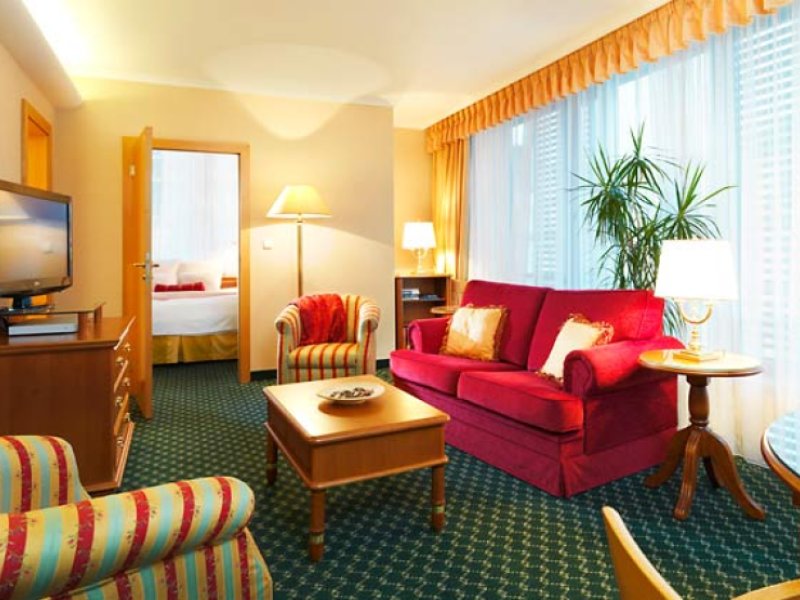 Longin Center - Marriott Executive ApartmentsPhoto 3