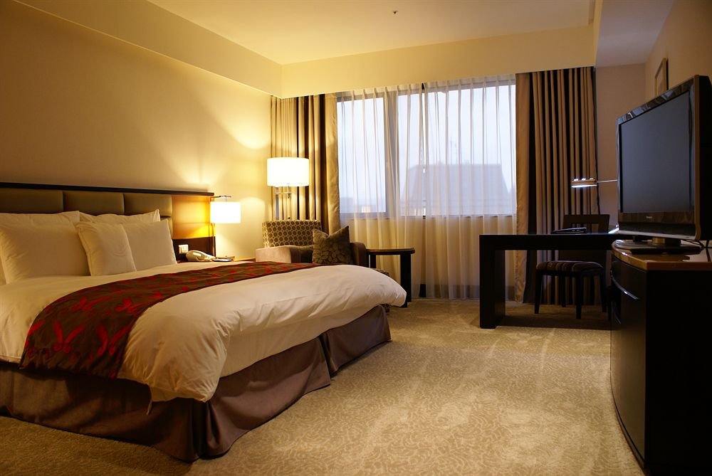 Monarch Skyline Hotel