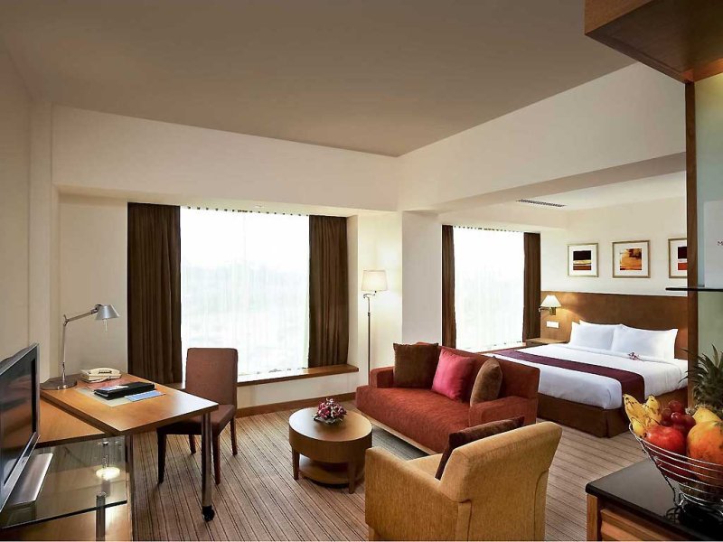 Novotel Hyderabad Convention CentrePhoto 1