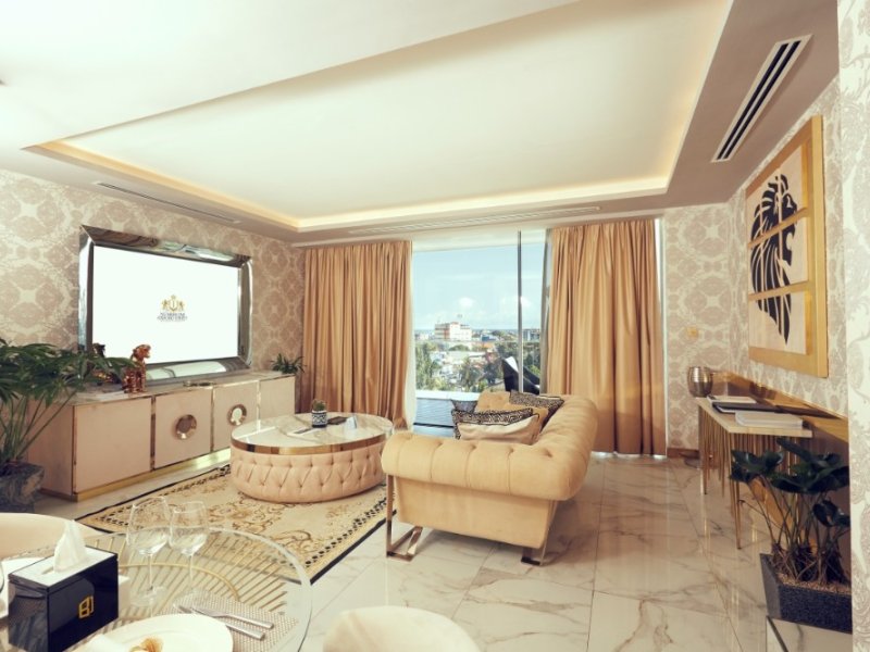 Number One Oxford Street Hotel & SuitesPhoto 1