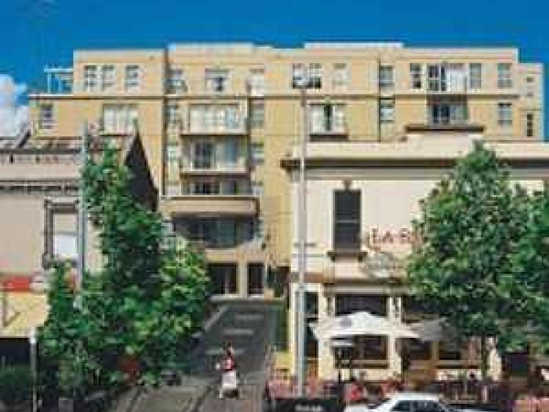 Oakford on LygonPhoto 0