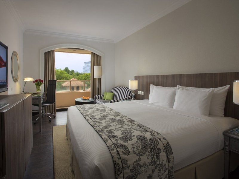 Orchard Parade HotelPhoto 2