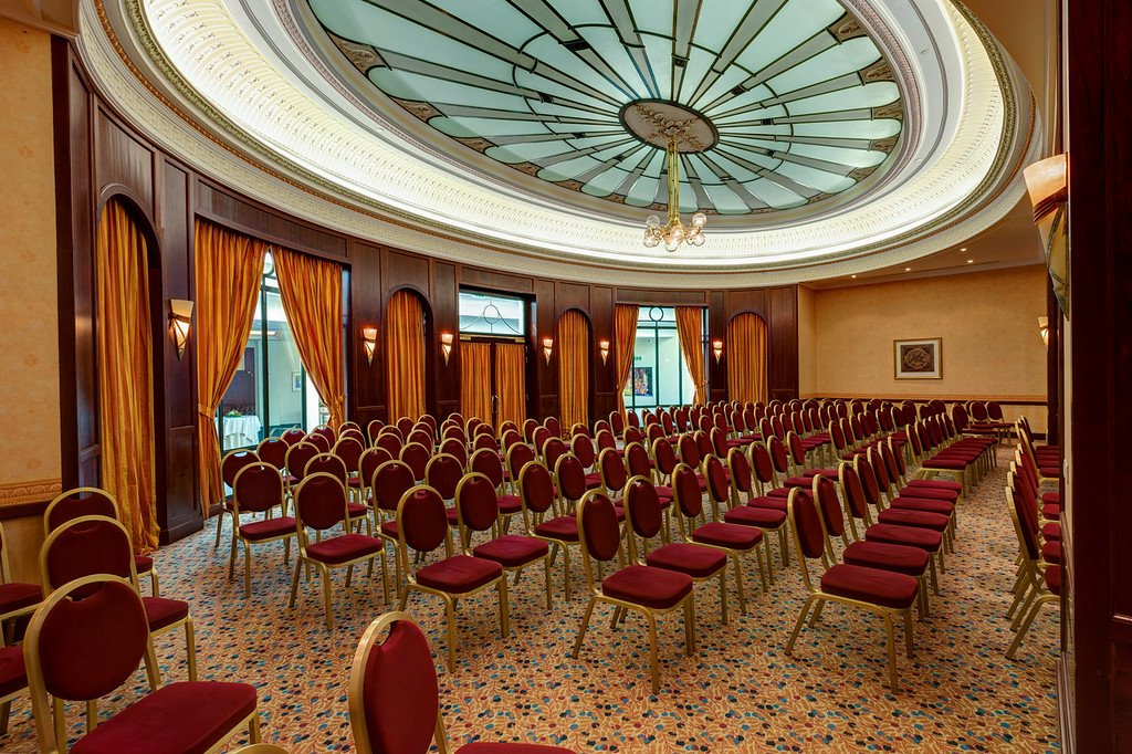 Radisson Blu Carlton Hotel, Bratislava