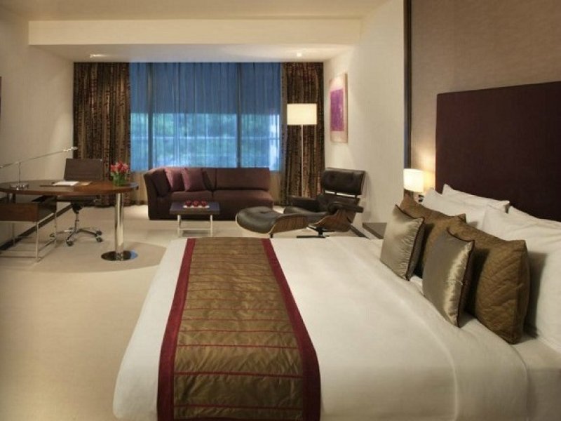 Radisson Blu Plaza Hotel, Hyderabad Banjara HillsPhoto 3