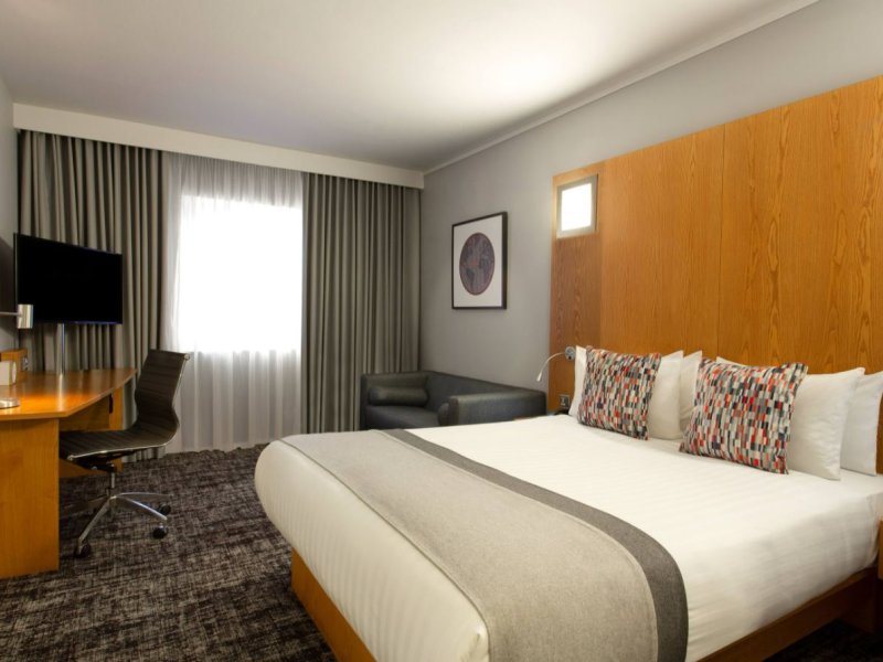 Ramada By Wyndham Belfast City CentrePhoto 2