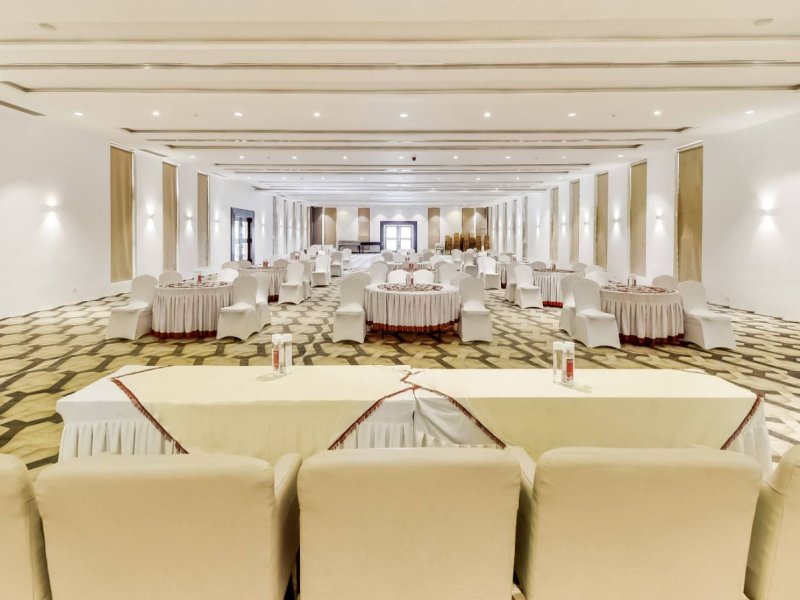 Ramada By Wyndham Bengaluru YelahankaPhoto 3