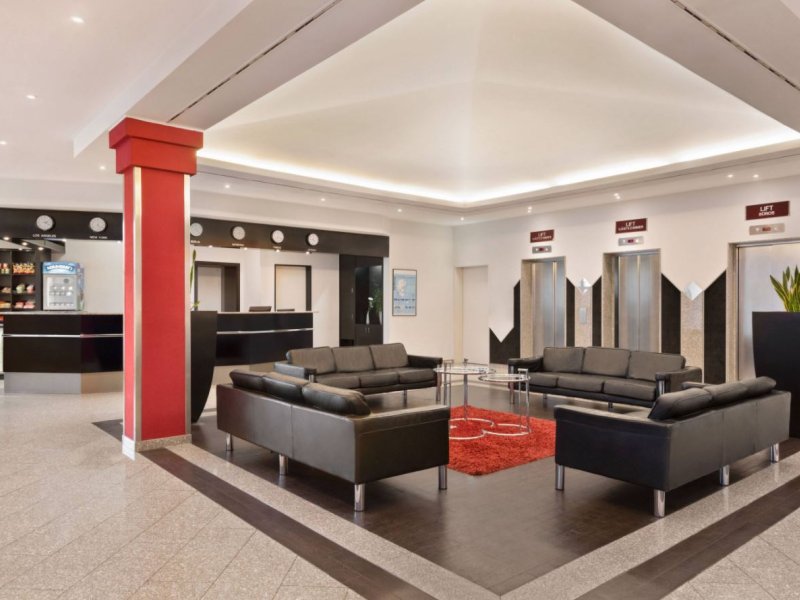 Ramada By Wyndham BottropPhoto 1
