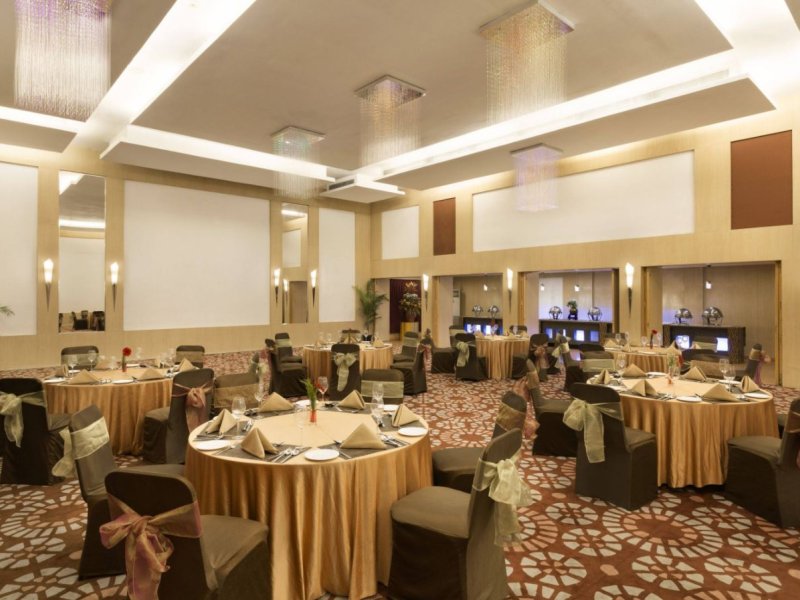 Ramada By Wyndham Chennai EgmorePhoto 2