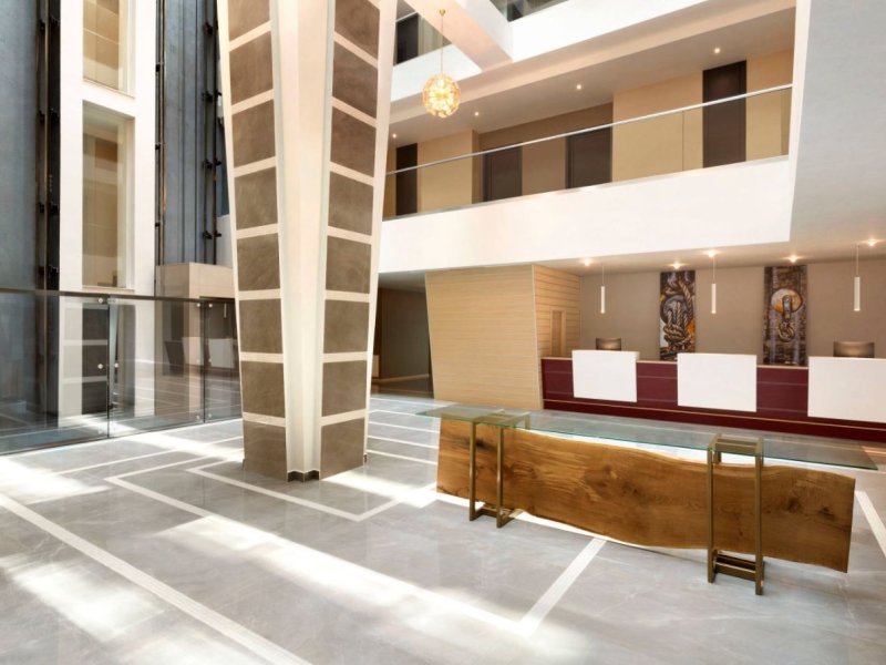 Ramada By Wyndham ConstantaPhoto 1