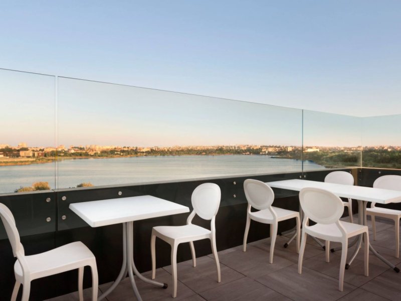 Ramada By Wyndham ConstantaPhoto 4