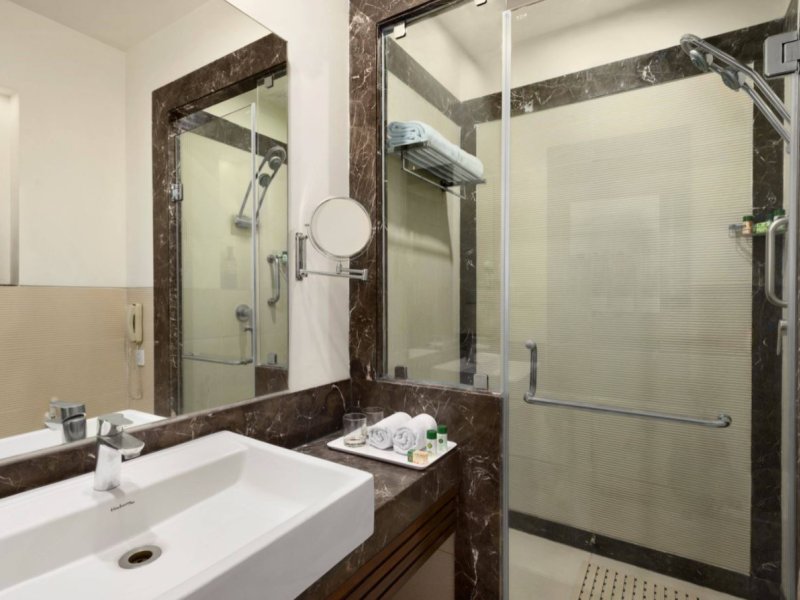Ramada By Wyndham Jalandhar City CentrePhoto 5