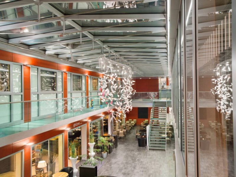 Ramada Encore By Wyndham GenevaPhoto 1