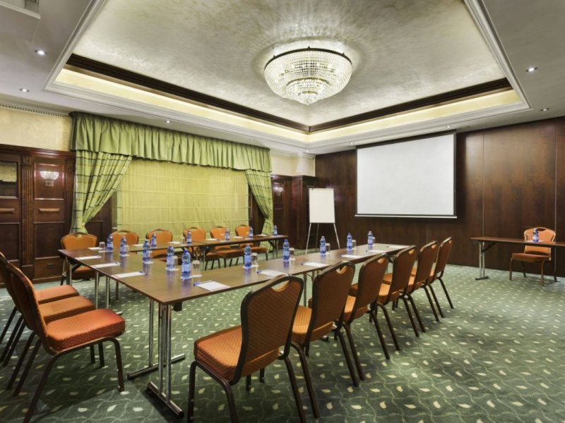 Ramada Hotel & Suites By Wyndham Bucharest NorthPhoto 3