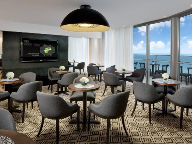 Ramada Hotel & Suites By Wyndham NetanyaPhoto 4