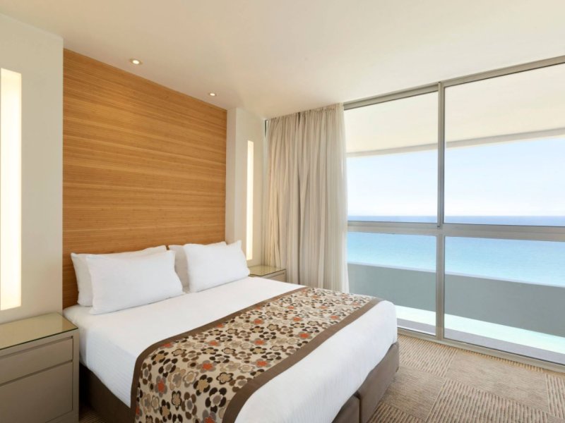 Ramada Hotel & Suites By Wyndham NetanyaPhoto 6