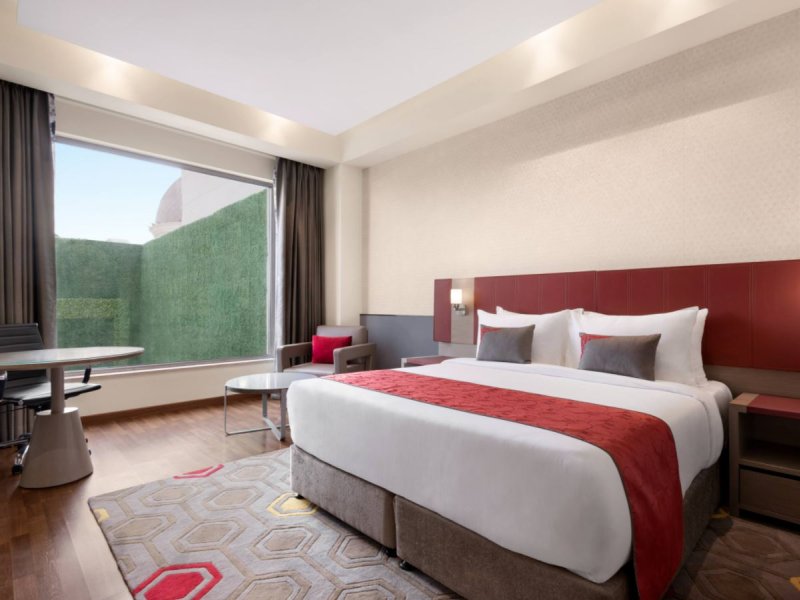 Ramada Plaza By Wyndham Lucknow Hotel And ConventiPhoto 5