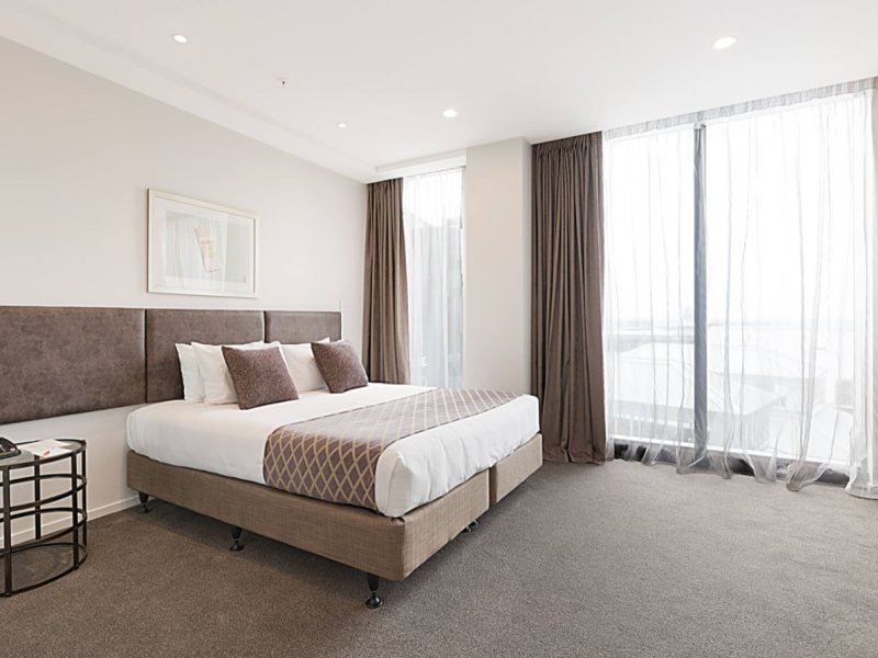 Ramada Suites By Wyndham Victoria Street WestPhoto 4