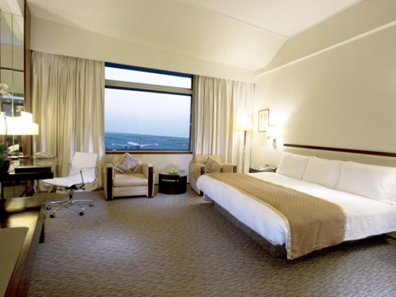 Regal Airport HotelPhoto 1