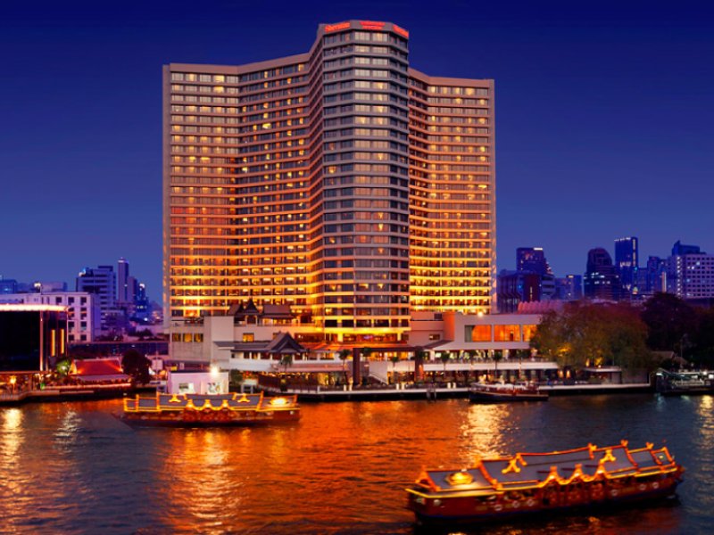 Royal Orchid Sheraton Hotel & TowersPhoto 0