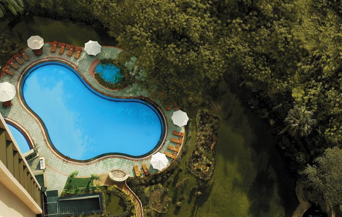 Shangri-La Hotel